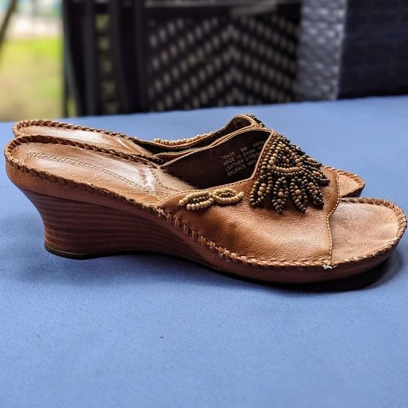 Clarks Artisan Beaded Leather Slip On Wedge 2.5in Heel Sandals Empress Tan Boho - Picture 13 of 13